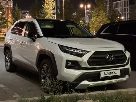 Toyota RAV4 2024 года за 16 900 000 тг. в Астана