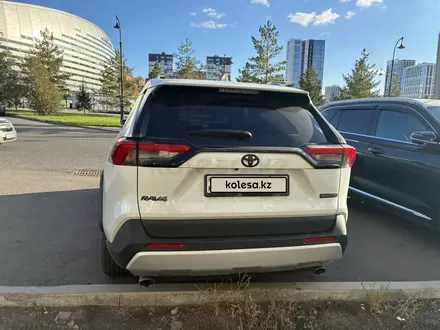 Toyota RAV4 2024 года за 16 900 000 тг. в Астана – фото 4