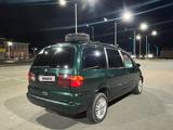 Volkswagen Sharan 1998 года за 1 700 000 тг. в Кульсары