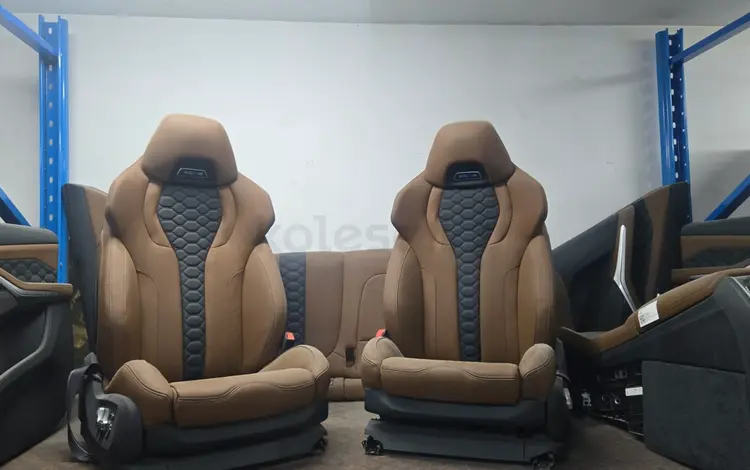 Комплект сидений BMW X5 M F95 (тестовые) за 1 000 тг. в Алматы