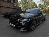 Mercedes-Benz S 500 2023 года за 66 000 000 тг. в Алматы – фото 2