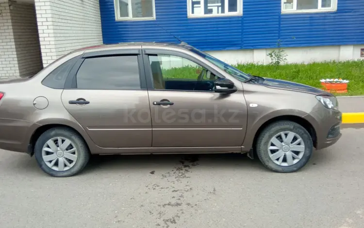 ВАЗ (Lada) Granta 2190 2020 годаүшін4 000 000 тг. в Семей