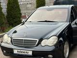 Mercedes-Benz C 180 2002 года за 4 300 000 тг. в Алматы