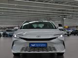 Toyota Camry 2024 года за 16 390 000 тг. в Алматы – фото 2
