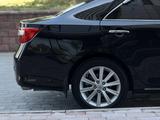 Toyota Camry 2013 годаүшін10 800 000 тг. в Шымкент – фото 5