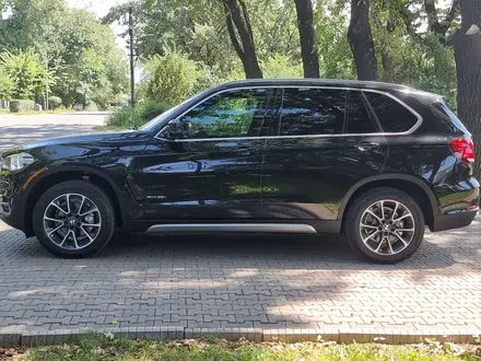 BMW X5 2017 года за 19 000 000 тг. в Алматы – фото 12