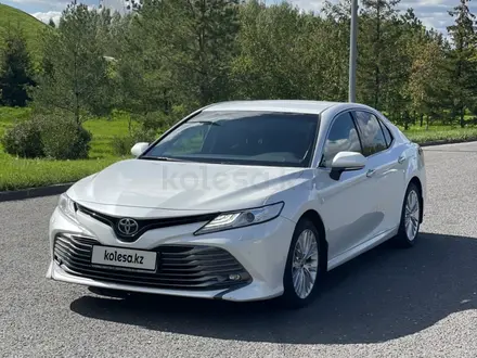 Toyota Camry 2019 года за 13 000 000 тг. в Астана – фото 3