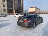 Toyota Camry 2019 года за 13 500 000 тг. в Усть-Каменогорск – фото 3