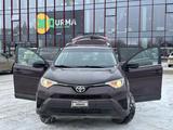 Toyota RAV4 2016 годаfor7 000 000 тг. в Актобе – фото 5