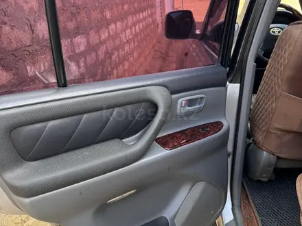 Toyota Land Cruiser 2001 года за 8 000 000 тг. в Актобе – фото 3