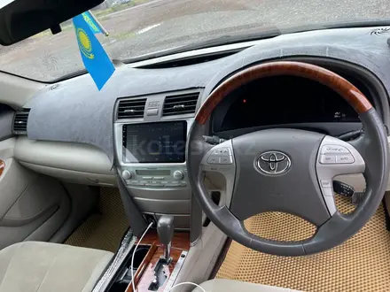 Toyota Camry 2008 года за 5 150 000 тг. в Караганда