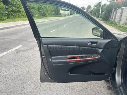 Toyota Camry 2005 года за 6 100 000 тг. в Алматы – фото 10