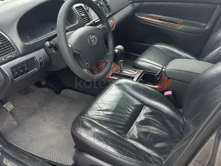 Toyota Camry 2005 года за 6 100 000 тг. в Алматы – фото 18