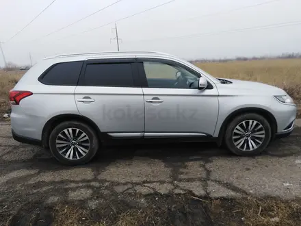 Mitsubishi Outlander 2019 года за 12 500 000 тг. в Петропавловск – фото 4