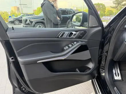BMW X7 2023 года за 59 500 000 тг. в Алматы – фото 12