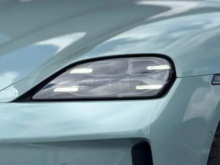 Porsche Taycan Black Edition 2026 года за 89 000 000 тг. в Астана – фото 7