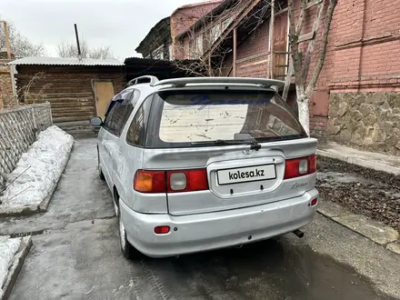 Toyota Ipsum 1997 года за 3 850 000 тг. в Семей – фото 3