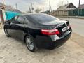 Toyota Camry 2007 года за 5 800 000 тг. в Уральск – фото 3