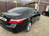 Toyota Camry 2007 года за 5 800 000 тг. в Уральск – фото 2