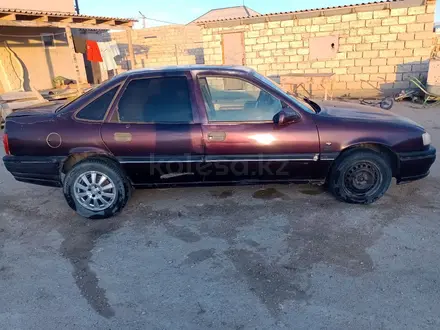 Opel Vectra 1993 года за 350 000 тг. в Актау – фото 2