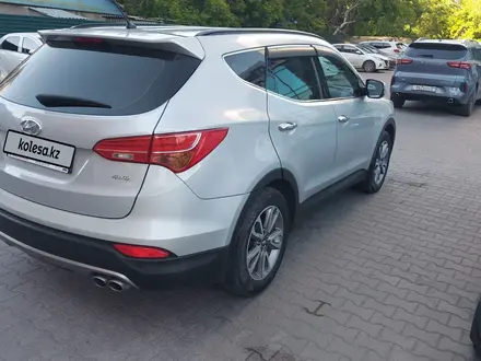 Hyundai Santa Fe 2013 года за 9 500 000 тг. в Астана – фото 9