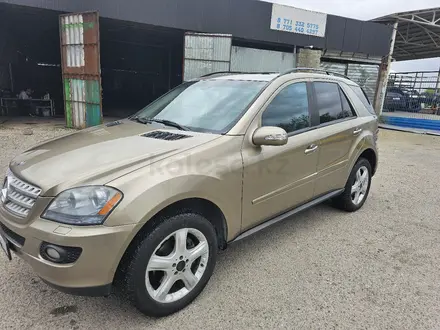 Mercedes-Benz ML 350 2008 года за 7 500 000 тг. в Тараз – фото 3