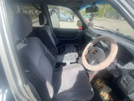 Honda CR-V 1996 года за 2 500 000 тг. в Караганда – фото 2
