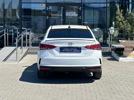 Hyundai Accent 2021 года за 6 970 000 тг. в Караганда – фото 5