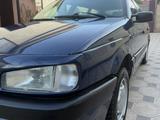 Volkswagen Passat 1993 годаүшін1 800 000 тг. в Шымкент