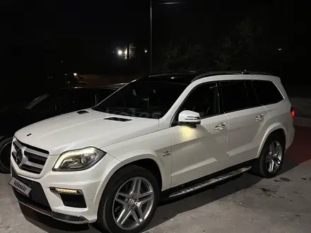 Mercedes-Benz GL 500 2014 года за 20 000 000 тг. в Алматы