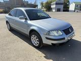 Volkswagen Passat 2002 года за 2 700 000 тг. в Уральск – фото 2