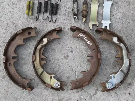 Механизм колодок ручника, колодки ручника на Subaru b3. за 15 000 тг. в Алматы