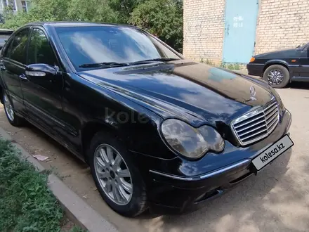 Mercedes-Benz C 180 2000 года за 2 500 000 тг. в Уральск – фото 4