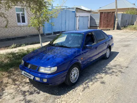 Volkswagen Passat 1994 года за 1 400 000 тг. в Кызылорда – фото 2