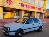 Volkswagen Golf 1993 года за 1 800 000 тг. в Кокшетау – фото 3