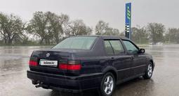 Volkswagen Golf 1995 года за 950 000 тг. в Алматы – фото 3