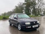 Volkswagen Golf 1995 годаүшін1 150 000 тг. в Алматы