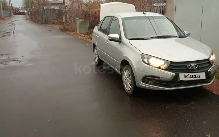 ВАЗ (Lada) Granta 2190 2019 годаүшін3 600 000 тг. в Караганда