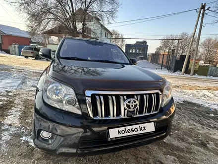 Toyota Land Cruiser Prado 2013 года за 19 000 000 тг. в Алматы