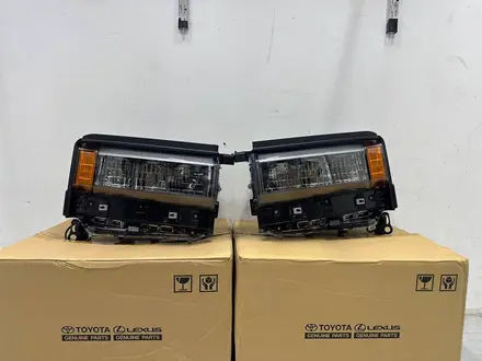 Фара передний TLC PRADO 250 NEW ORIGINAL за 250 000 тг. в Алматы