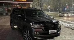 Toyota Land Cruiser 2017 года за 31 000 000 тг. в Алматы