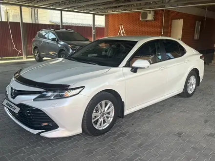 Toyota Camry 2021 года за 14 500 000 тг. в Алматы – фото 7