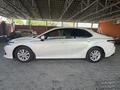 Toyota Camry 2021 года за 14 500 000 тг. в Алматы – фото 8