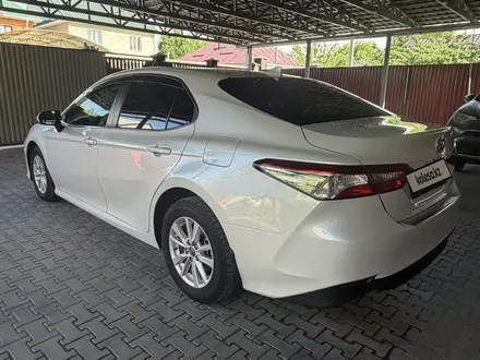 Toyota Camry 2021 года за 14 500 000 тг. в Алматы – фото 9