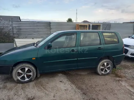 Volkswagen Polo 1998 года за 1 600 000 тг. в Аксай – фото 3