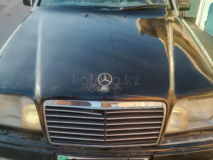 Mercedes-Benz E 220 1994 года за 950 000 тг. в Абай (Келесский р-н) – фото 9