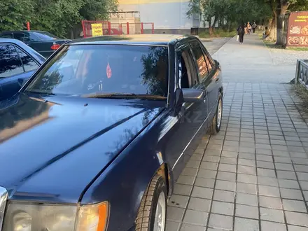 Mercedes-Benz E 280 1991 года за 1 750 000 тг. в Тараз – фото 6