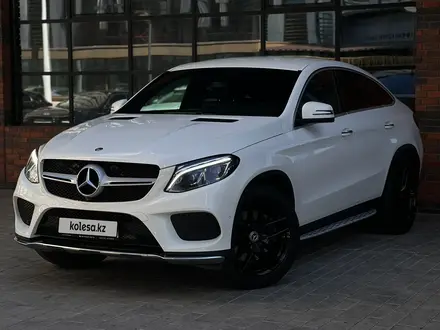 Mercedes-Benz GLE Coupe 400 2018 года за 26 000 000 тг. в Астана