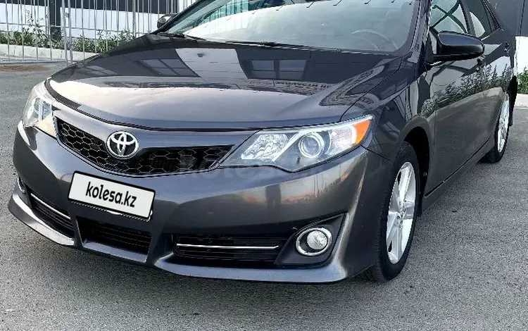 Toyota Camry 2012 года за 5 900 000 тг. в Атырау