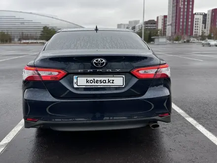 Toyota Camry 2019 года за 12 000 000 тг. в Астана – фото 5